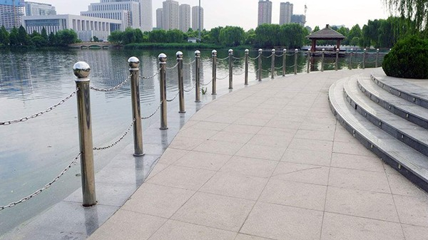 防护栏